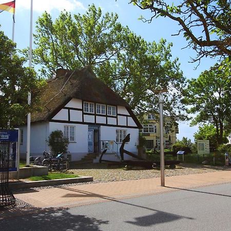 Mit Meerblick Und Balkon, Gratis Nutzung Vom Ahoi Erlebnisbad Und Sauna In Sellin - Meeresblick Fewo 17 Gohren Bagian luar foto