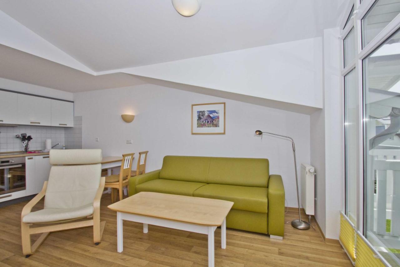 Mit Meerblick Und Balkon, Gratis Nutzung Vom Ahoi Erlebnisbad Und Sauna In Sellin - Meeresblick Fewo 17 Gohren Bagian luar foto